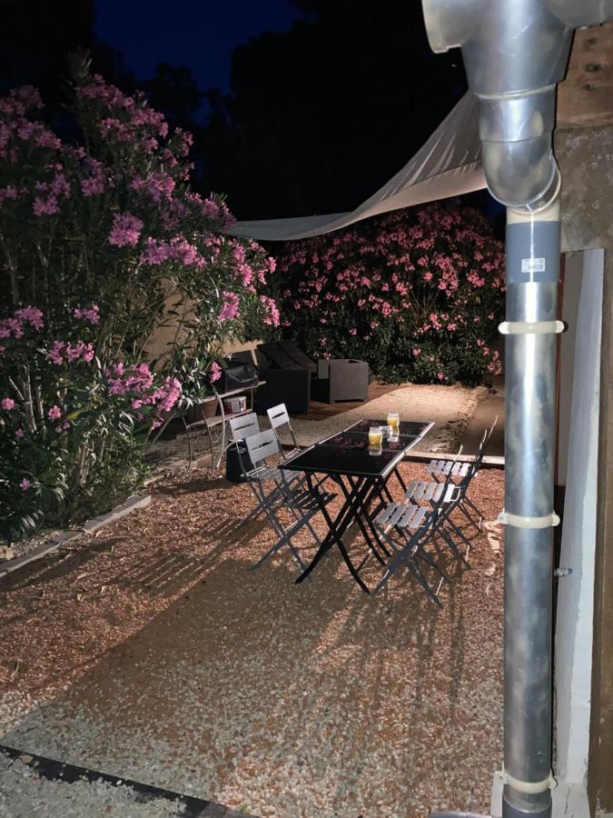 Au Coeur De La Pinede De 1 A 4 Personnes Villa Langlade Ngoại thất bức ảnh