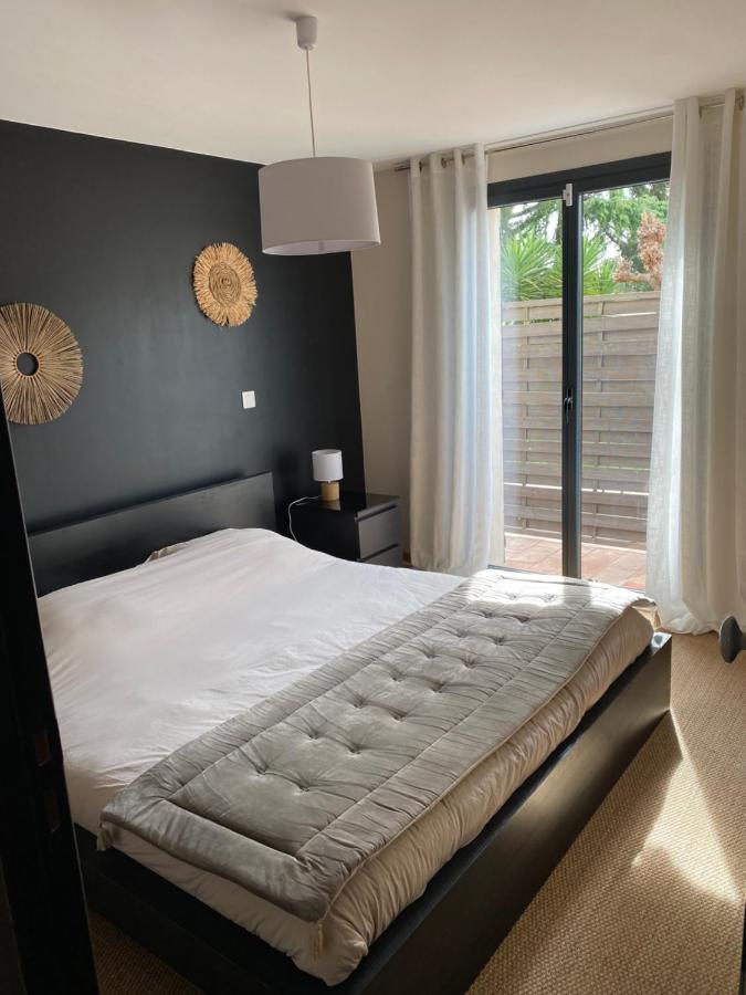 Au Coeur De La Pinede De 1 A 4 Personnes Villa Langlade Ngoại thất bức ảnh