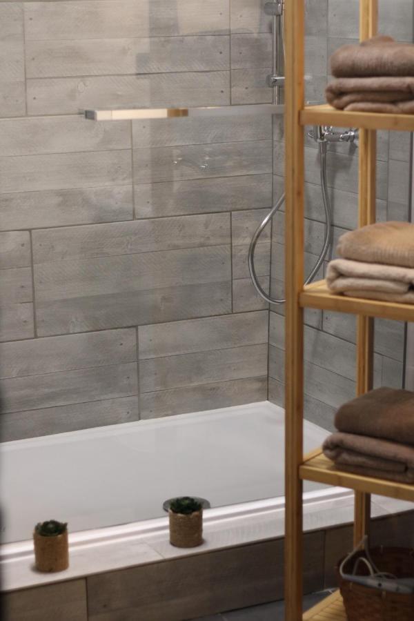 Au Coeur De La Pinede De 1 A 4 Personnes Villa Langlade Ngoại thất bức ảnh