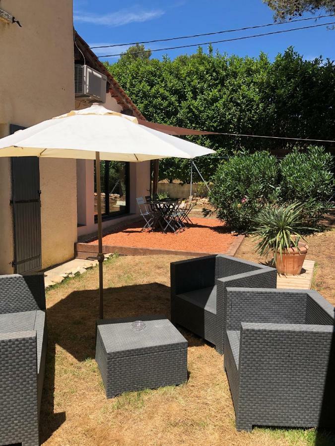 Au Coeur De La Pinede De 1 A 4 Personnes Villa Langlade Ngoại thất bức ảnh